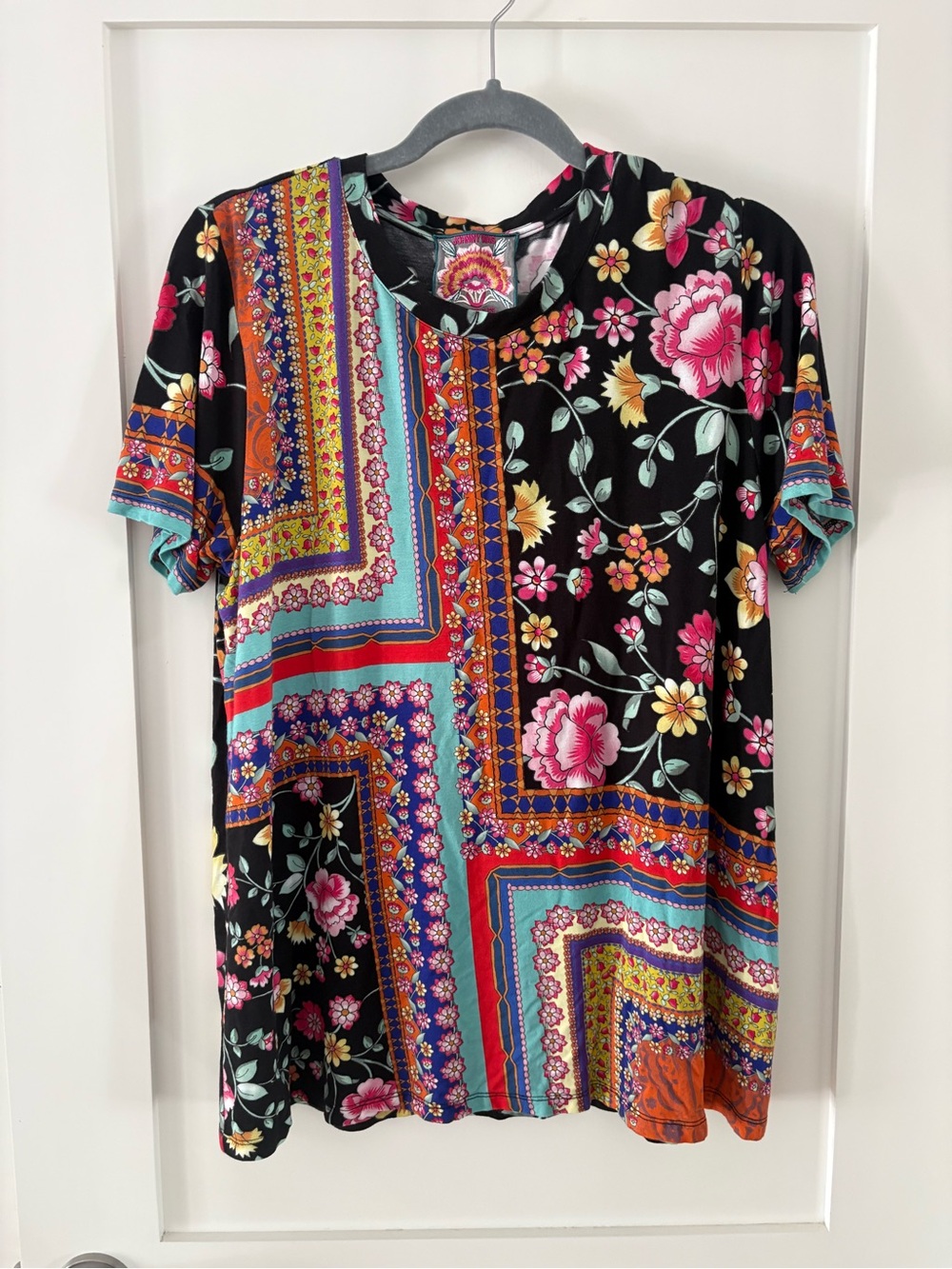 JOHNNY WAS Lookout Favorite Crew Neck Floral Tee Mixed Print Top L Boho